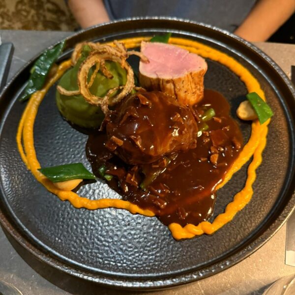 Hauptgang am Krimi-Dinner in der Schwyzerhofbar